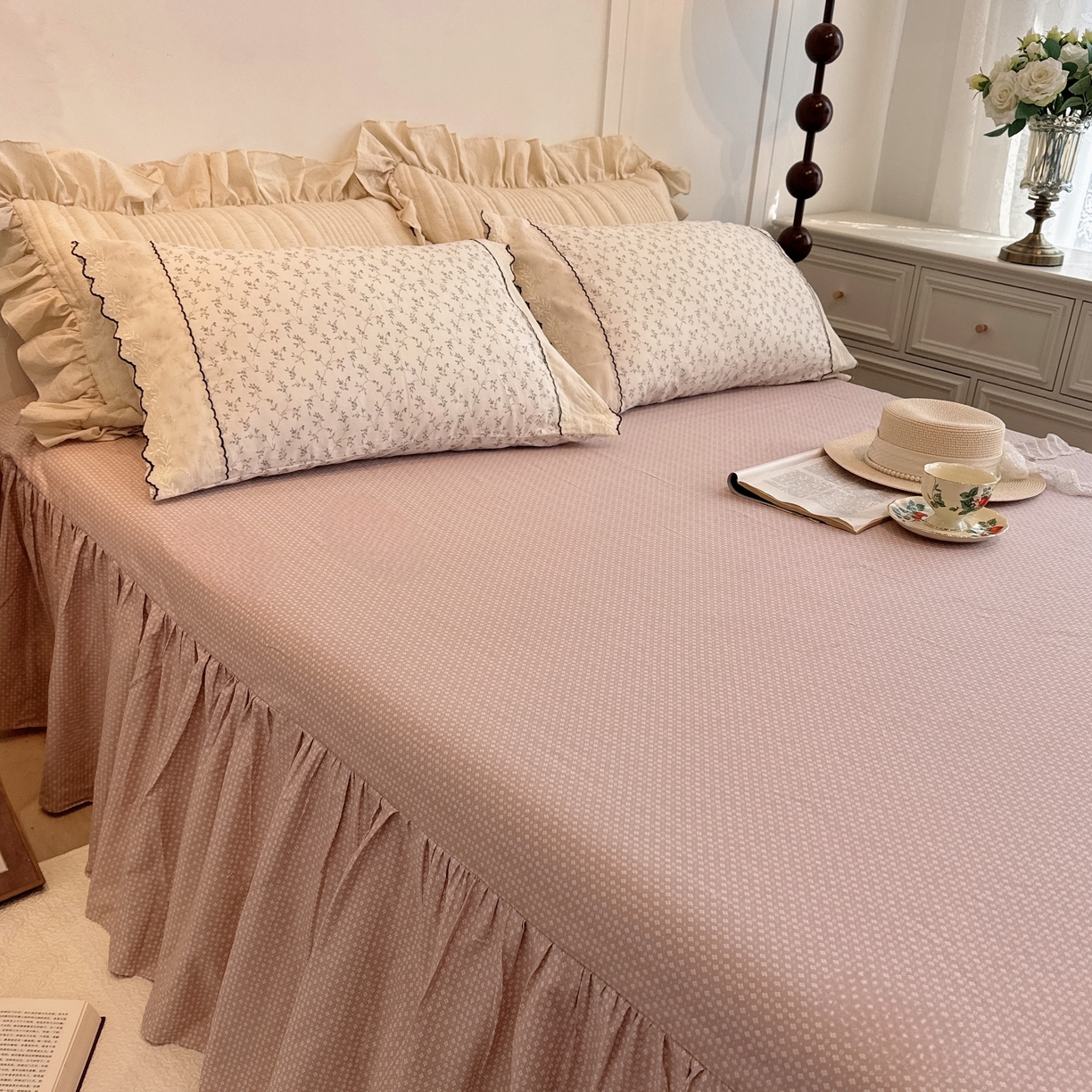 91家纺网 家纺一手货源 找家纺 菊上家纺 2026新款全棉复古小碎花花边款系列 芸素