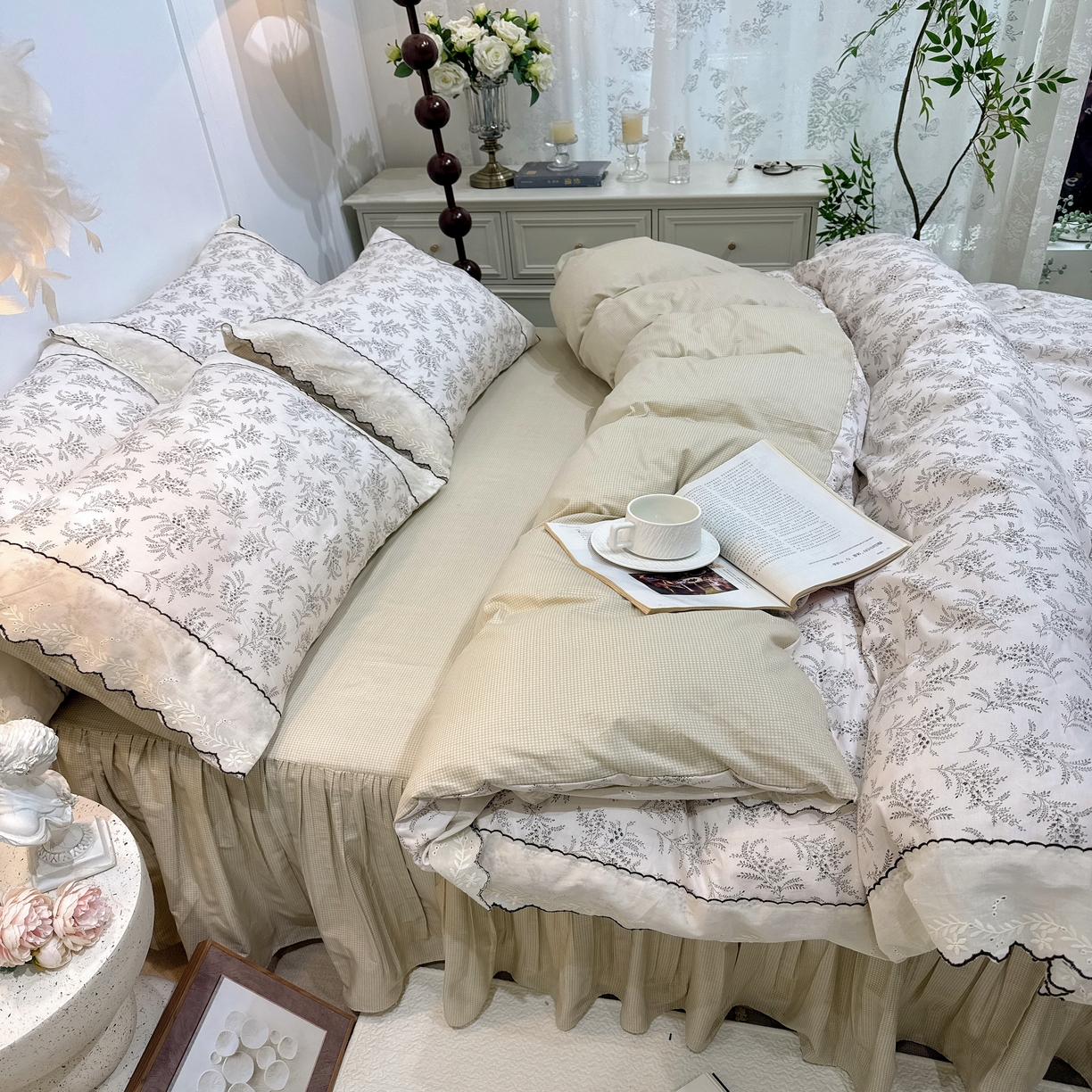 91家纺网 家纺一手货源 找家纺 菊上家纺 2026新款全棉复古小碎花花边款系列 枝几