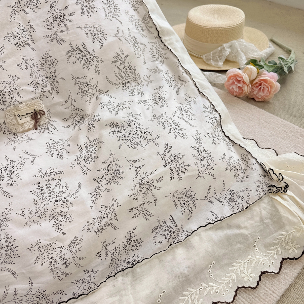 91家纺网 家纺一手货源 找家纺 菊上家纺 2026新款全棉复古小碎花花边款系列 枝几