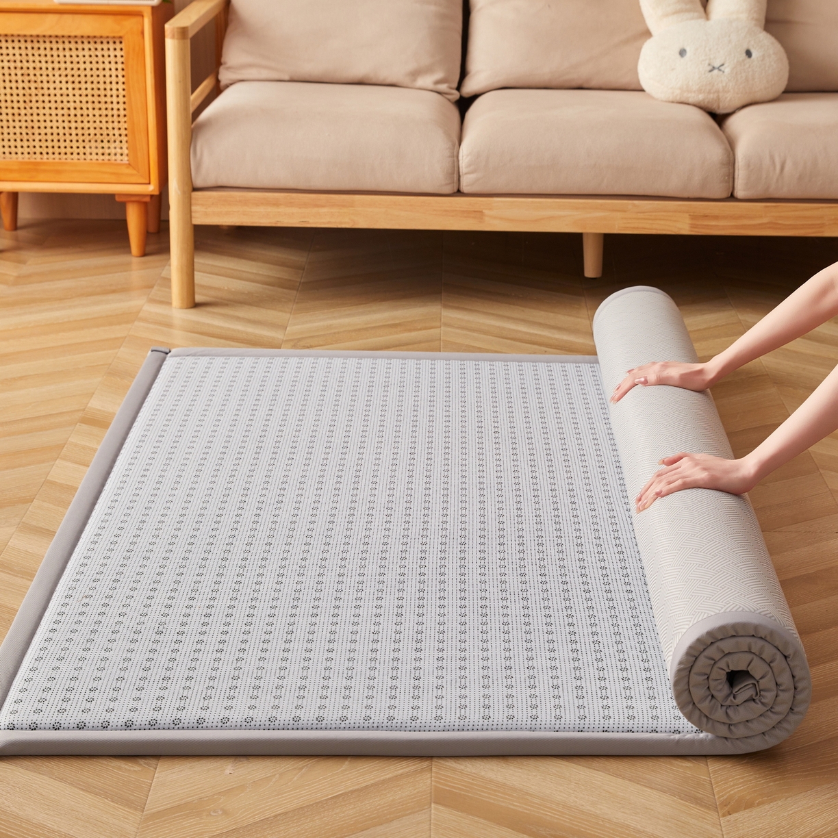 91家纺网 家纺一手货源 找家纺 （总）畅畅家纺 2026新款纯色凉感冰丝地垫多规格时尚凉席可爱熊地垫床垫（厚度1.5cm）