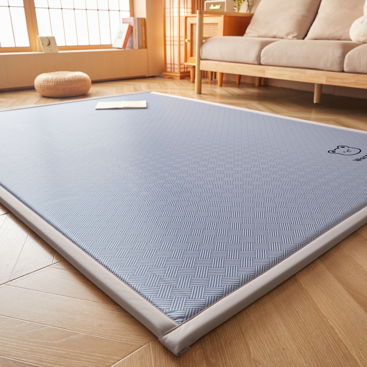 91家纺网 家纺一手货源 找家纺 畅畅家纺 2026新款纯色凉感冰丝地垫多规格时尚凉席可爱熊地垫床垫（厚度1.5cm） 可爱熊蓝色