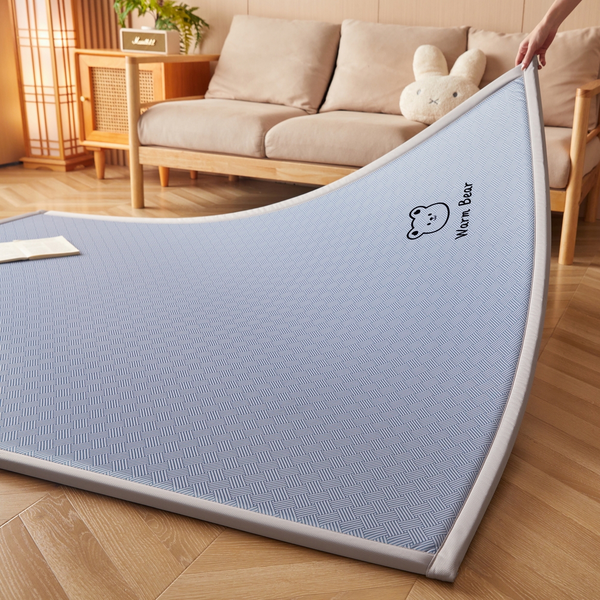 91家纺网 家纺一手货源 找家纺 畅畅家纺 2026新款纯色凉感冰丝地垫多规格时尚凉席可爱熊地垫床垫（厚度1.5cm） 可爱熊蓝色