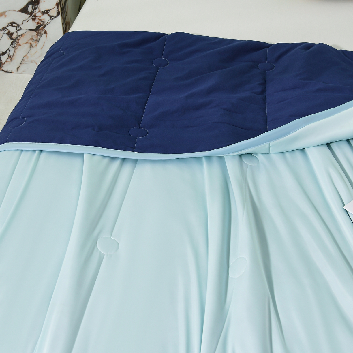 91家纺网 家纺一手货源 找家纺 羽涵家纺 2026新款双感凉感丝夏被夏凉被空调被 冰川蓝