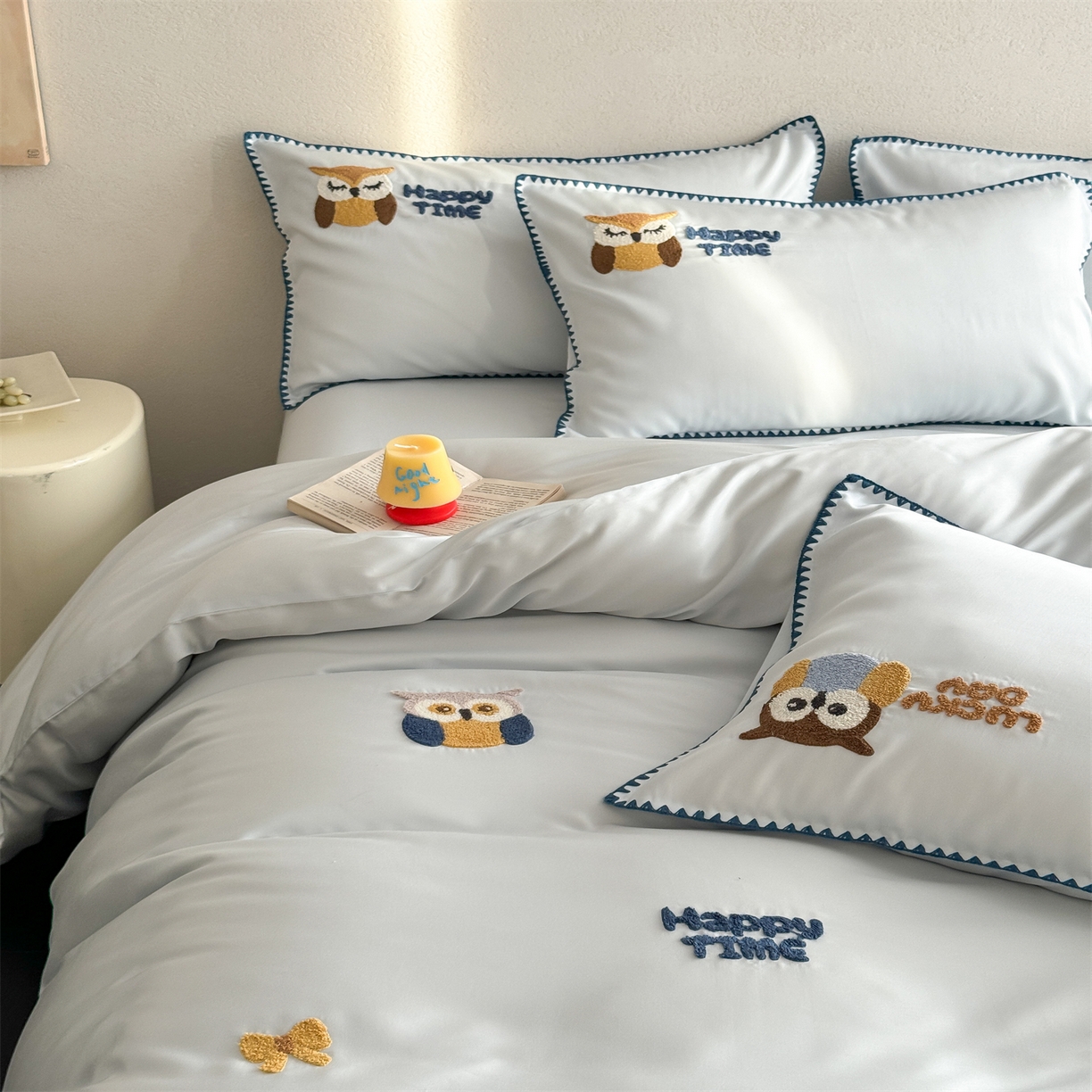 91家纺网 家纺一手货源 找家纺 （总）FORTWO家纺原创设计（FOR TWO家纺） 2026新款60天丝毛巾绣贝壳针四件套猫头鹰（券前）基础价不低于小号288元，中号358元，大号398元 床笠加10元