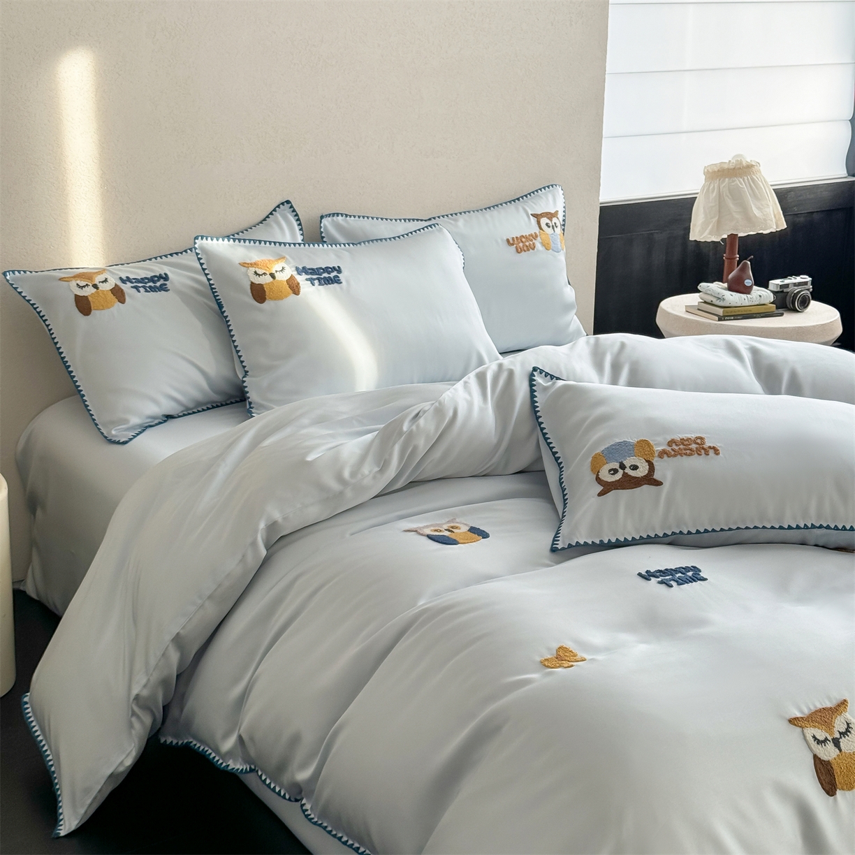 91家纺网 家纺一手货源 找家纺 （总）FORTWO家纺原创设计（FOR TWO家纺） 2026新款60天丝毛巾绣贝壳针四件套猫头鹰（券前）基础价不低于小号288元，中号358元，大号398元 床笠加10元