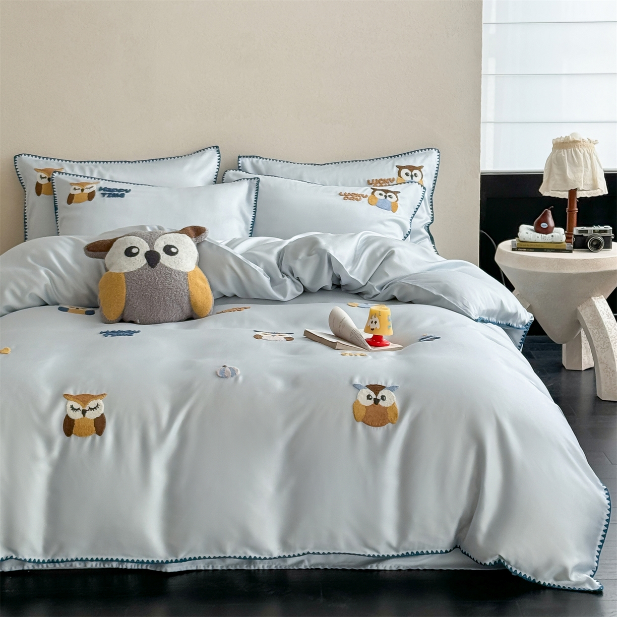 91家纺网 家纺一手货源 找家纺 （总）FORTWO家纺原创设计（FOR TWO家纺） 2026新款60天丝毛巾绣贝壳针四件套猫头鹰（券前）基础价不低于小号288元，中号358元，大号398元 床笠加10元