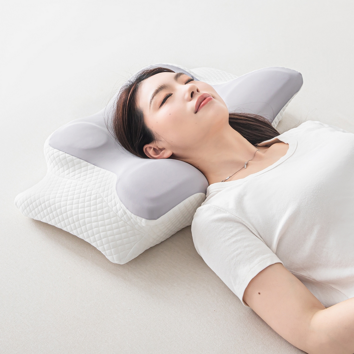 91家纺网 家纺一手货源 找家纺 枕星记忆枕 2026新款跨境支撑性牛角枕飞机枕蝶形枕头枕芯 牛角枕-灰色 62*41*10/8cm/只