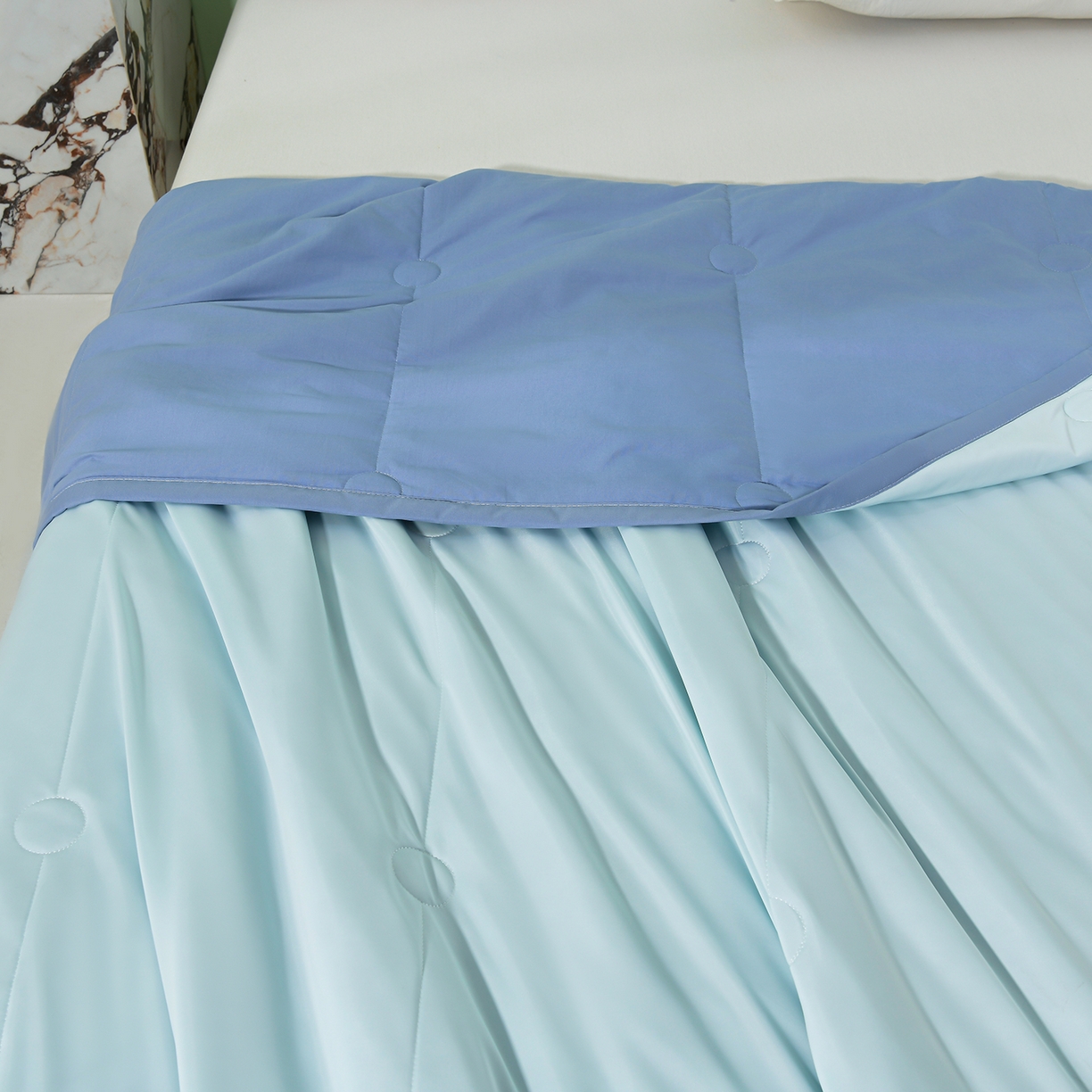 91家纺网 家纺一手货源 找家纺 羽涵家纺 2026新款双感凉感丝夏被夏凉被空调被 冰泉蓝