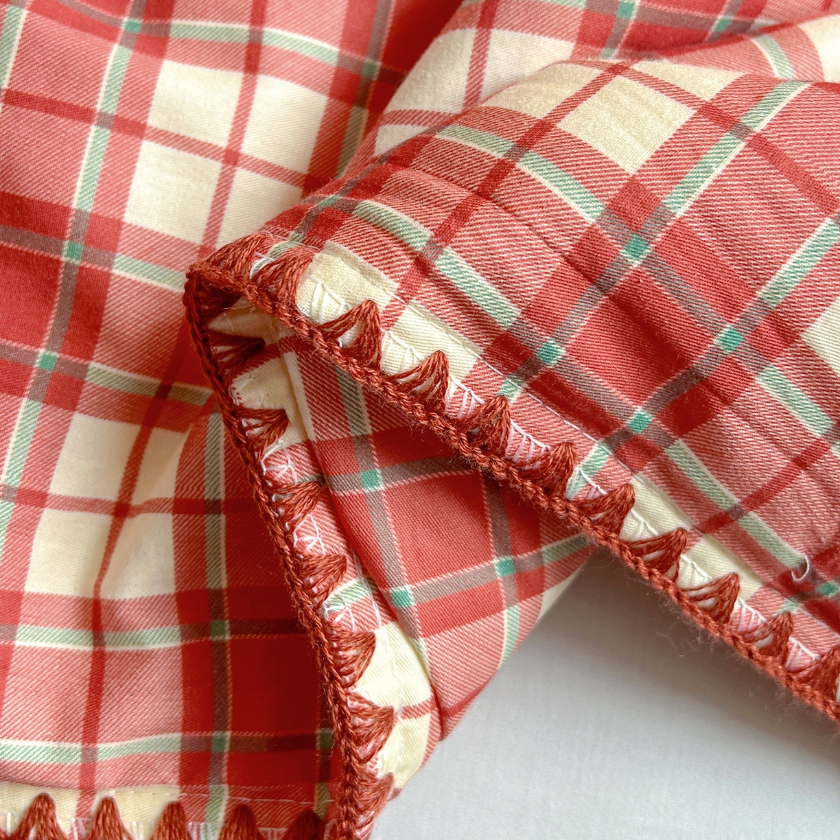 91家纺网 家纺一手货源 找家纺 鑫喜莱家纺 2026新款全棉纯棉夏被毛巾绣贝壳边大豆纤维全棉夏凉被空调被夹棉绗棉枕套 面包小狗