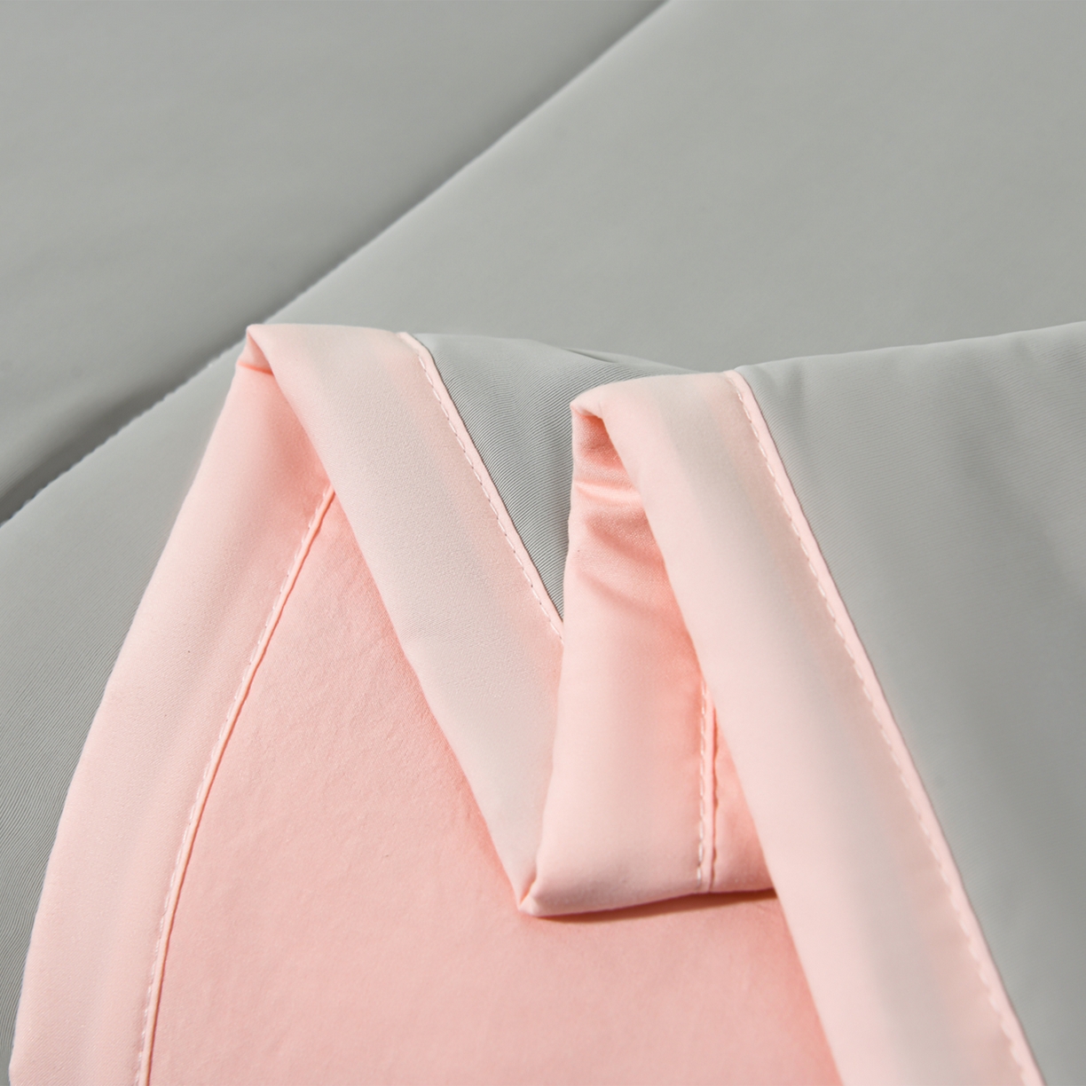 91家纺网 家纺一手货源 找家纺 羽涵家纺 2026新款双感凉感丝夏被夏凉被空调被 灰桃粉