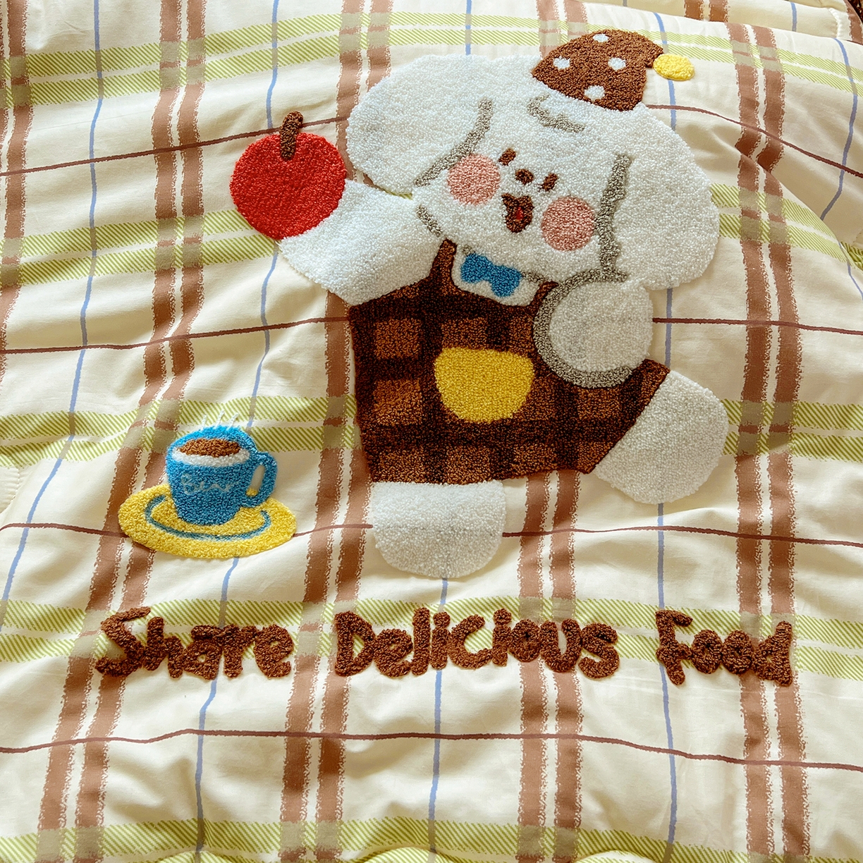 91家纺网 家纺一手货源 找家纺 鑫喜莱家纺 2026新款全棉纯棉夏被毛巾绣贝壳边大豆纤维全棉夏凉被空调被夹棉绗棉枕套 苹果小狗