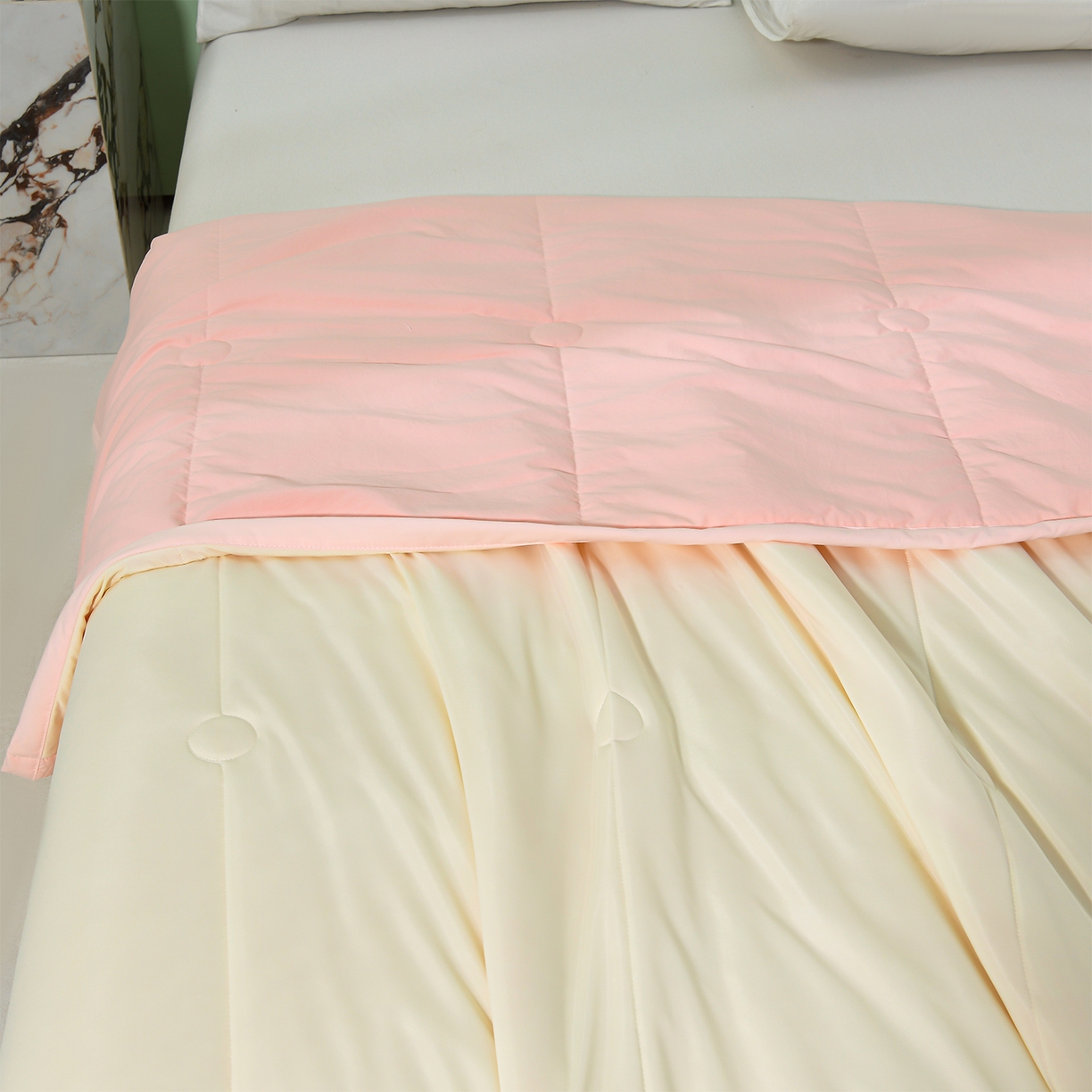 91家纺网 家纺一手货源 找家纺 羽涵家纺 2026新款双感凉感丝夏被夏凉被空调被 奶杏粉