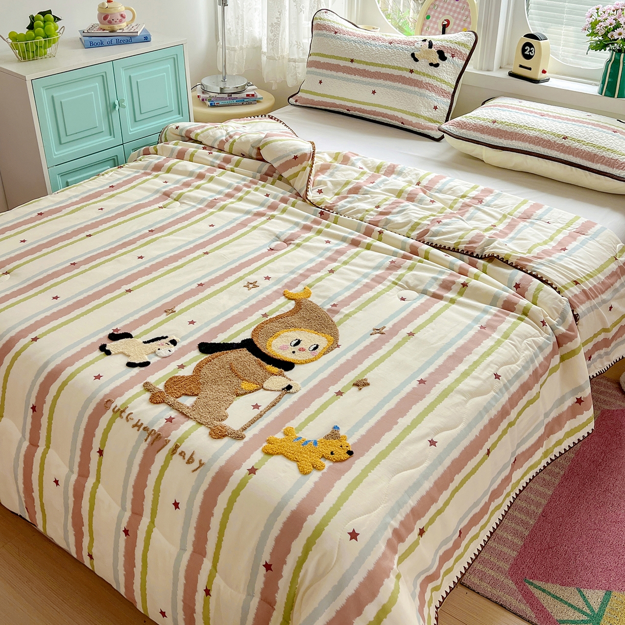 91家纺网 家纺一手货源 找家纺 鑫喜莱家纺 2026新款全棉纯棉夏被毛巾绣贝壳边大豆纤维全棉夏凉被空调被夹棉绗棉枕套 星星人