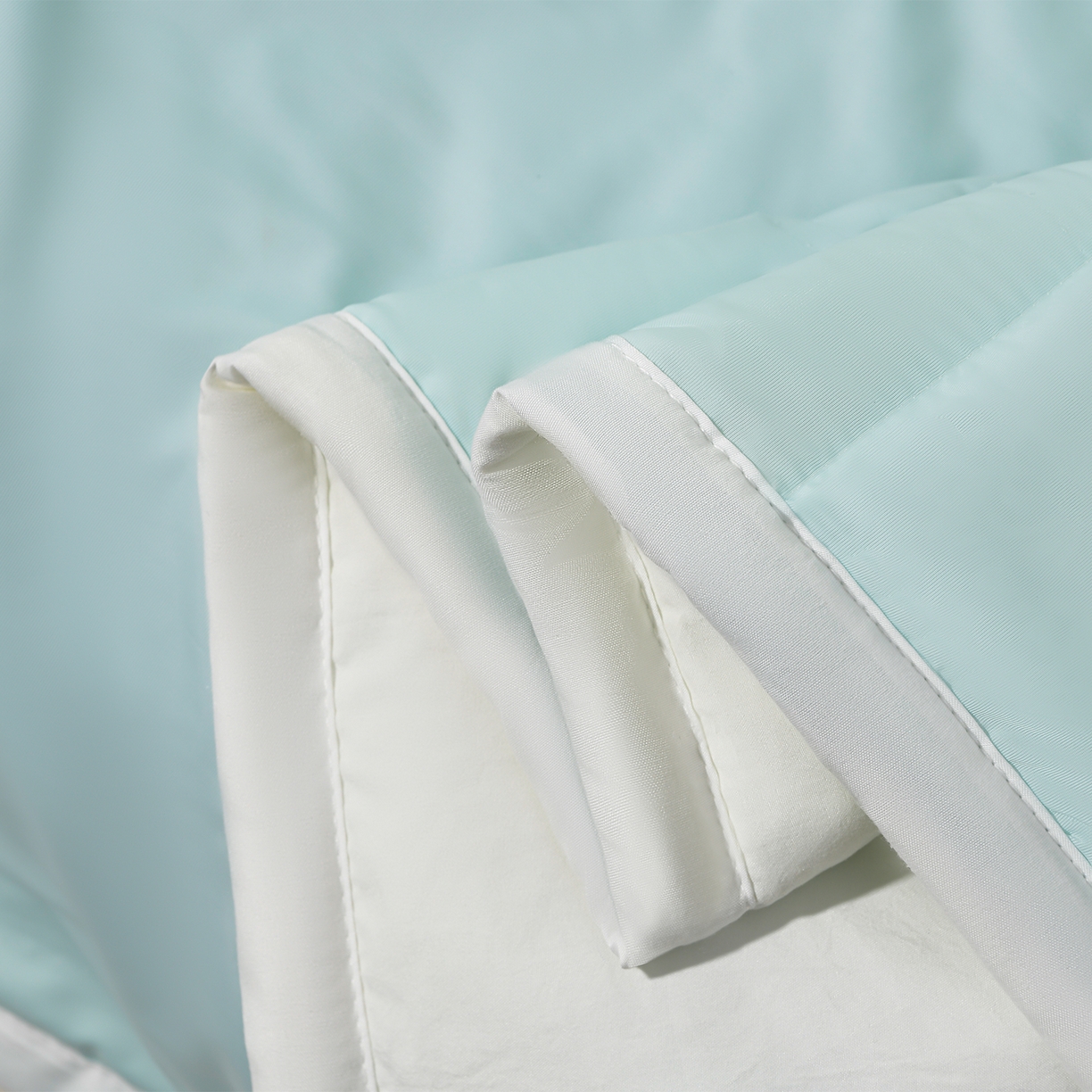 91家纺网 家纺一手货源 找家纺 羽涵家纺 2026新款双感凉感丝夏被夏凉被空调被 天青蓝