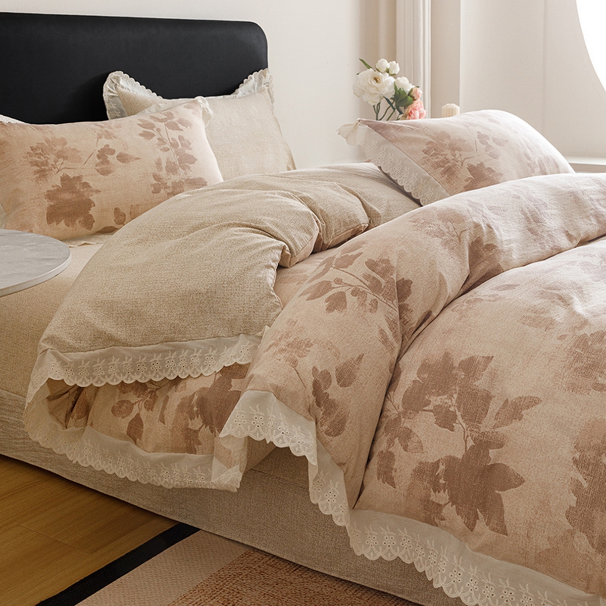 91家纺网 家纺一手货源 找家纺 悦然毛巾被 2026春夏新款加厚原麻水洗复古风四件套亚麻提花花边四件套 浮雕花影