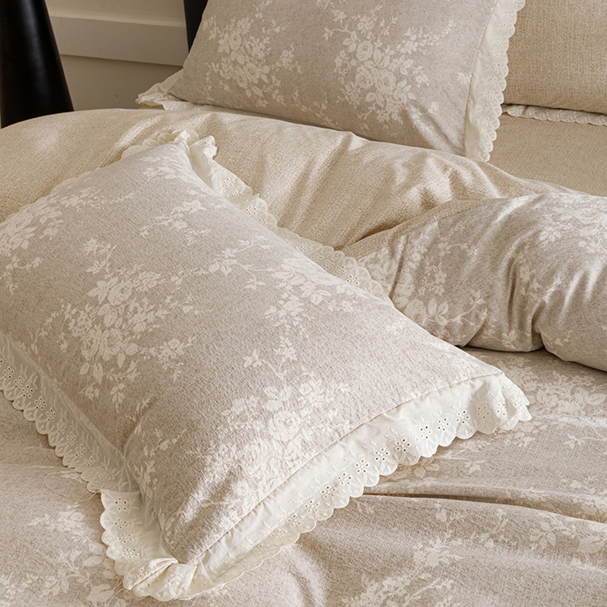 91家纺网 家纺一手货源 找家纺 悦然毛巾被 2026春夏新款加厚原麻水洗复古风四件套亚麻提花花边四件套 相思叶