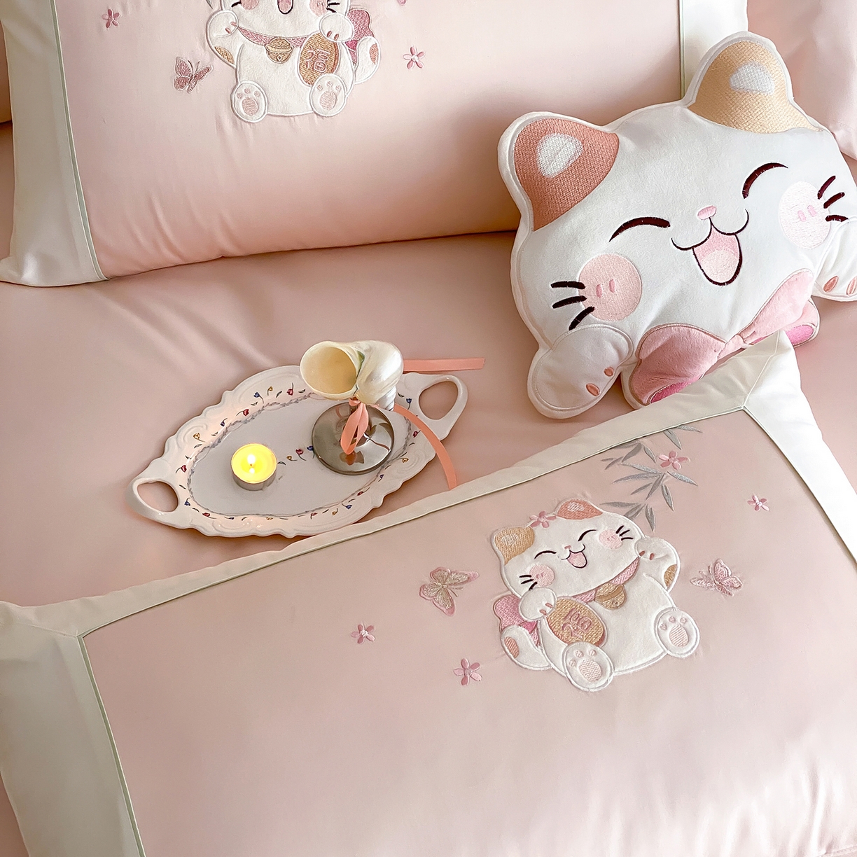 91家纺网 家纺一手货源 找家纺 （总）莎臣豹 2026新款5050新疆长绒棉精美中式贴布绣四件套-招财福禄-控价（卖价不得低于此价）标准360加大380