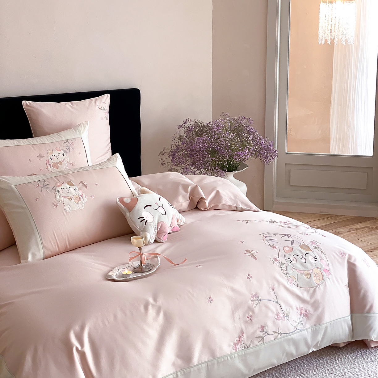 91家纺网 家纺一手货源 找家纺 莎臣豹 2026新款5050新疆长绒棉精美中式贴布绣四件套-招财福禄-控价（卖价不得低于此价）标准360加大380 招财福禄-粉