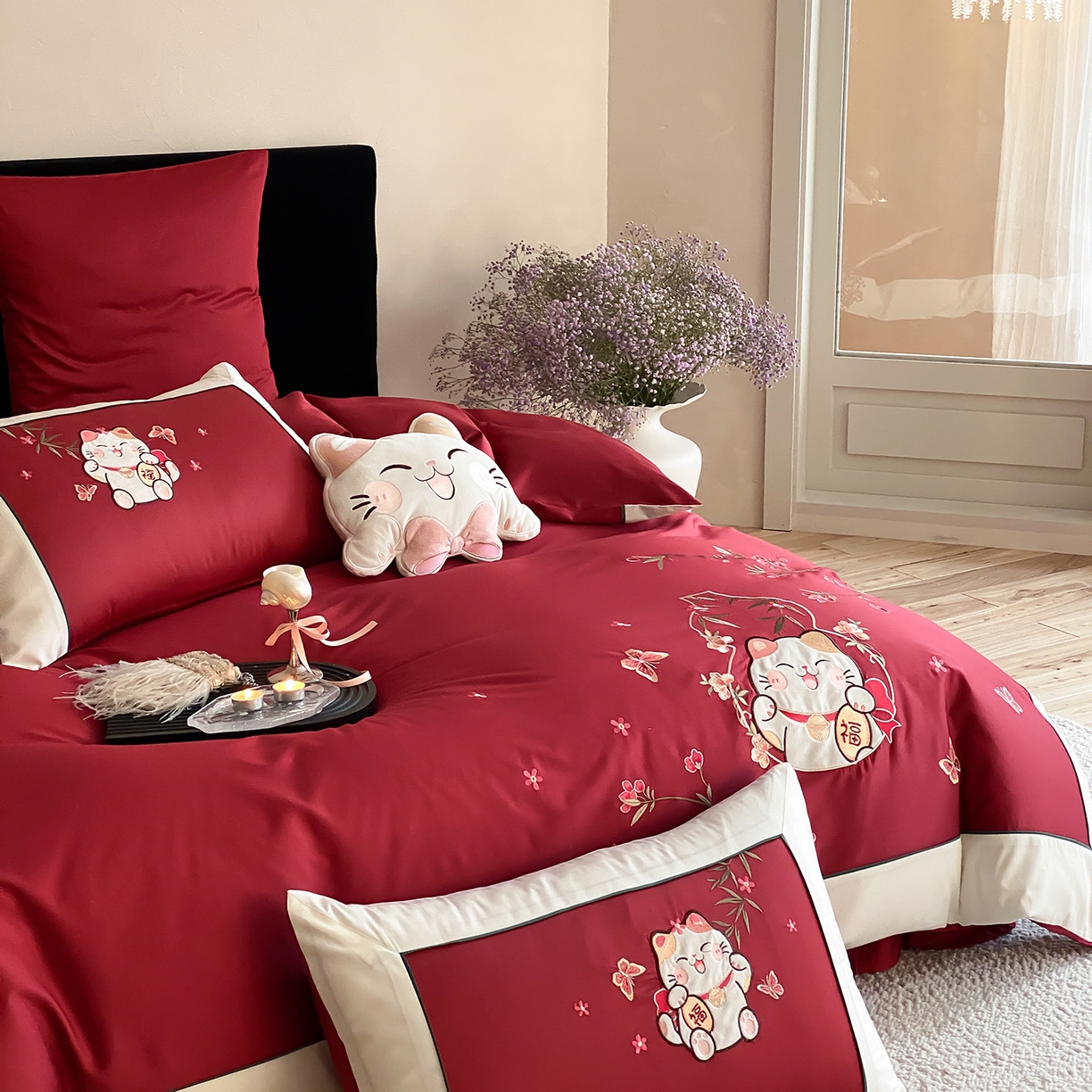 91家纺网 家纺一手货源 找家纺 莎臣豹 2026新款5050新疆长绒棉精美中式贴布绣四件套-招财福禄-控价（卖价不得低于此价）标准360加大380 招财福禄-云夕红