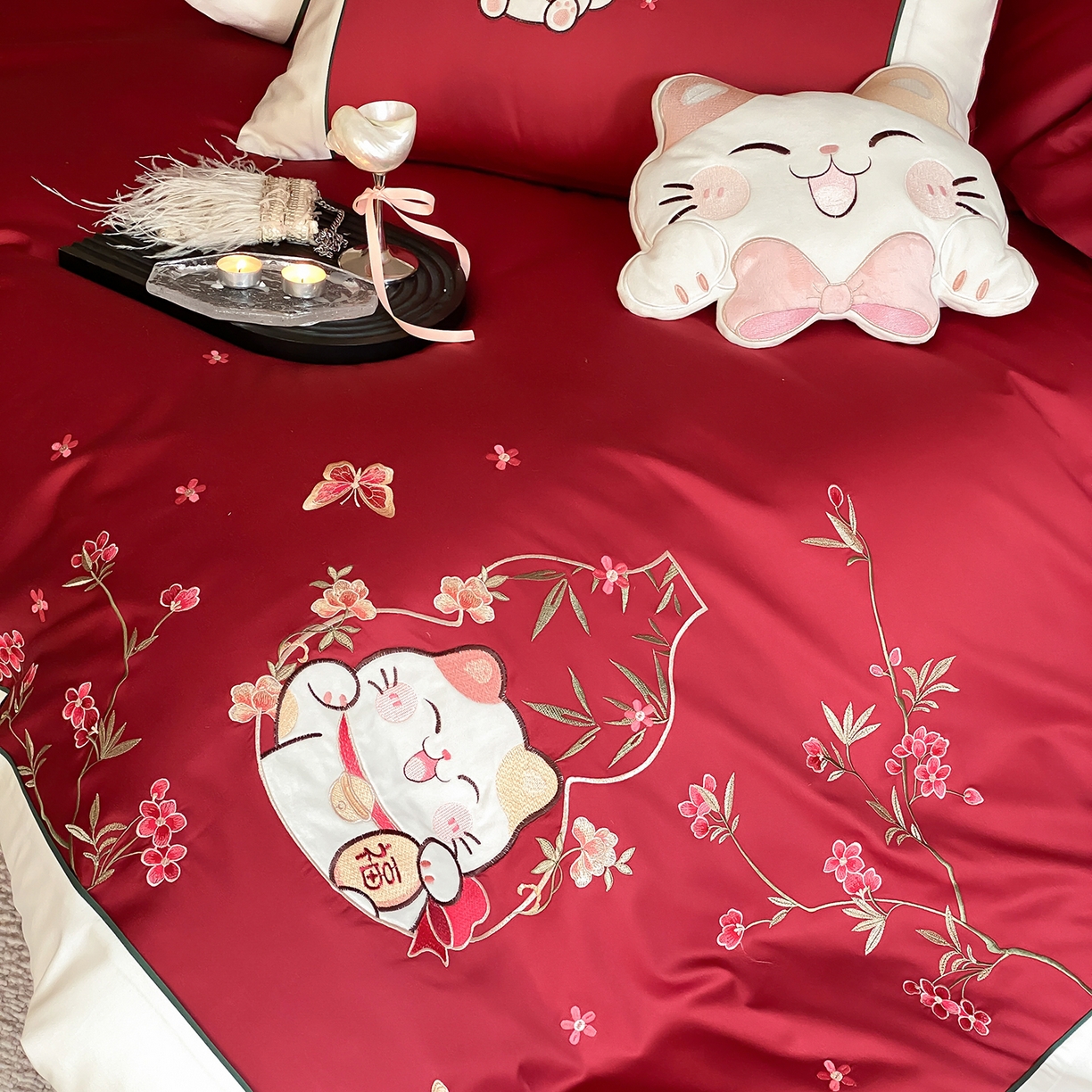 91家纺网 家纺一手货源 找家纺 莎臣豹 2026新款5050新疆长绒棉精美中式贴布绣四件套-招财福禄-控价（卖价不得低于此价）标准360加大380 招财福禄-云夕红