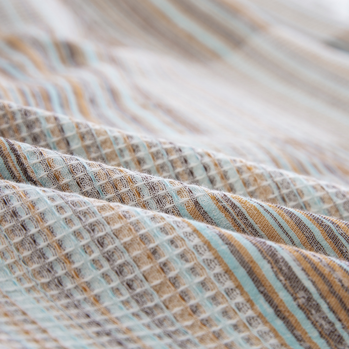 91家纺网 家纺一手货源 找家纺 （总）仰望棉麻双层纱供应链 2026新款兰亭格序色织棉麻纽扣款四件套