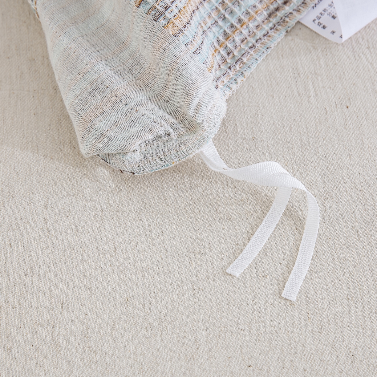 91家纺网 家纺一手货源 找家纺 （总）仰望棉麻双层纱供应链 2026新款兰亭格序色织棉麻纽扣款四件套