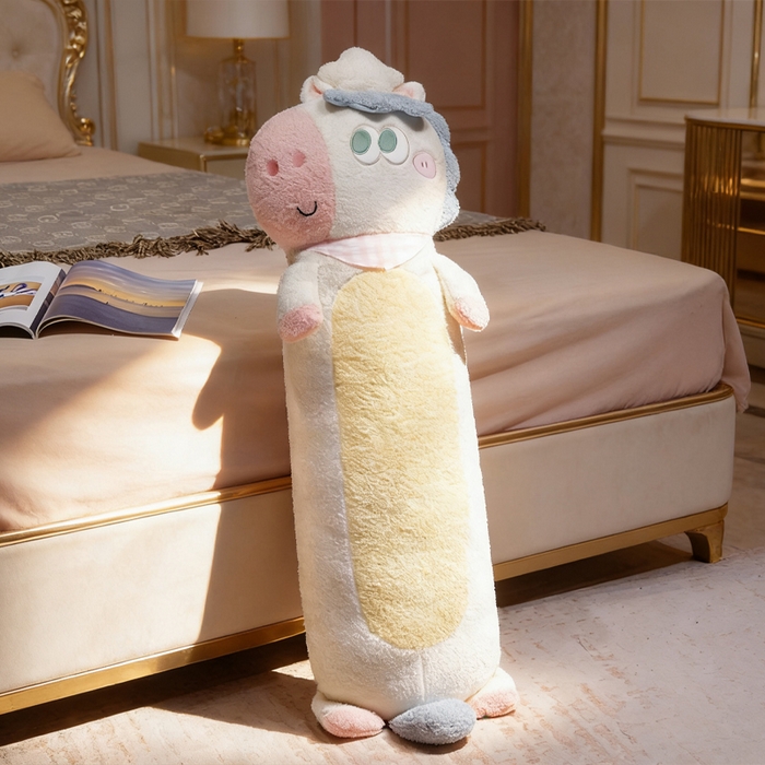 91家纺网 家纺一手货源 找家纺 （总）仟亿莱 2026春夏新款马小厨趣味长条抱枕