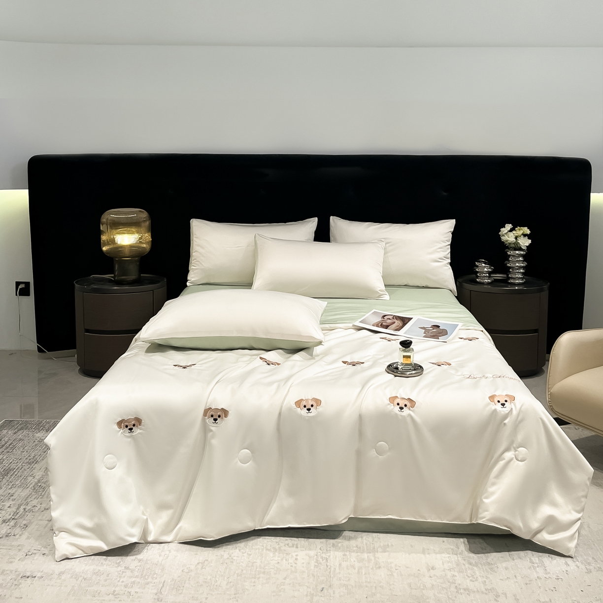 91家纺网 家纺一手货源 找家纺 红嘴企鹅 2026新款水洗冰丝刺绣夏被四件套 夏被-小狗 清新绿