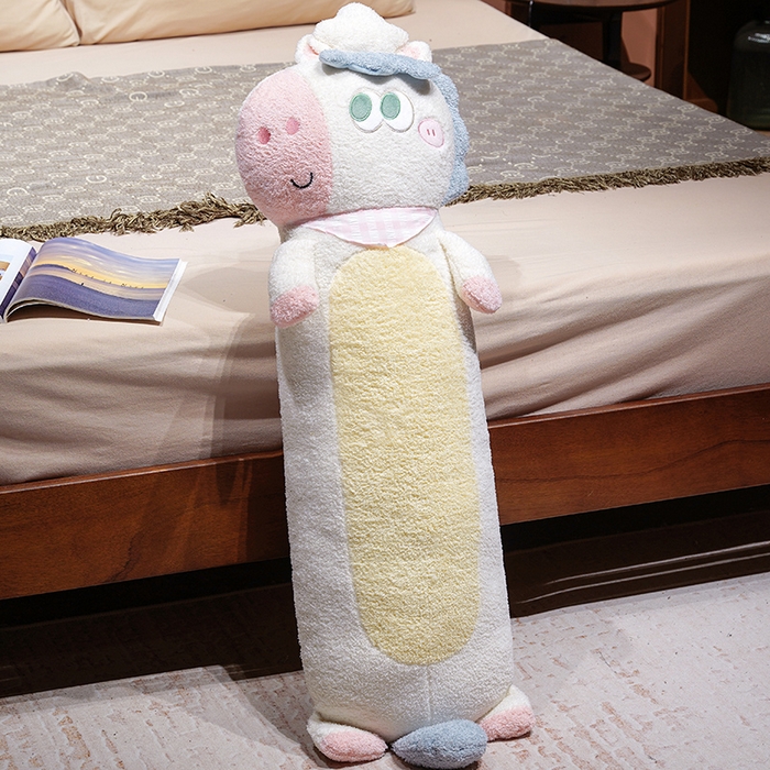 91家纺网 家纺一手货源 找家纺 仟亿莱 2026春夏新款马小厨趣味长条抱枕 长条奶盖趣味小马