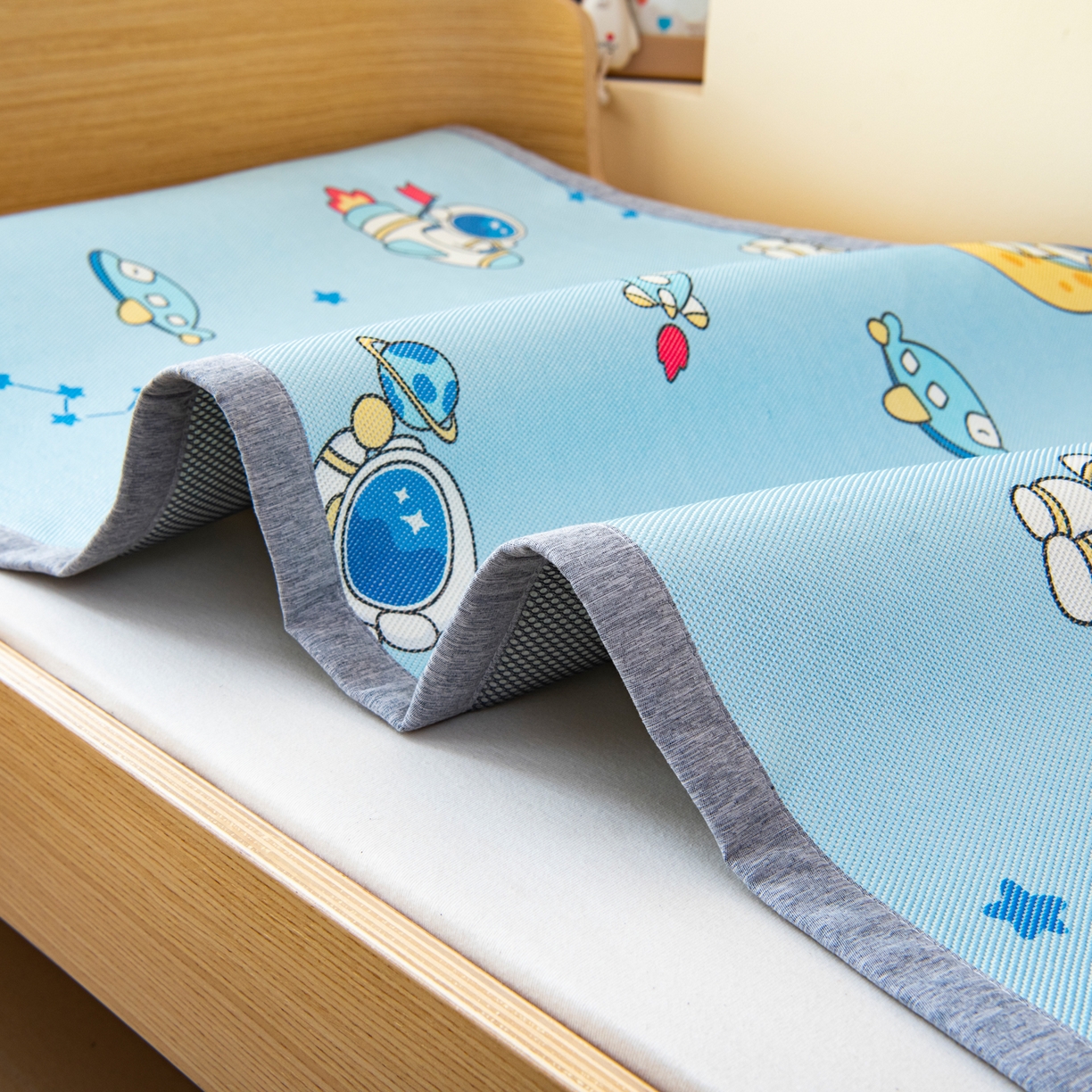 91家纺网 家纺一手货源 找家纺 （总）吉咪兔家纺 2026新款席子幼儿园婴童儿童冰丝凉席冰丝席卡通藤席