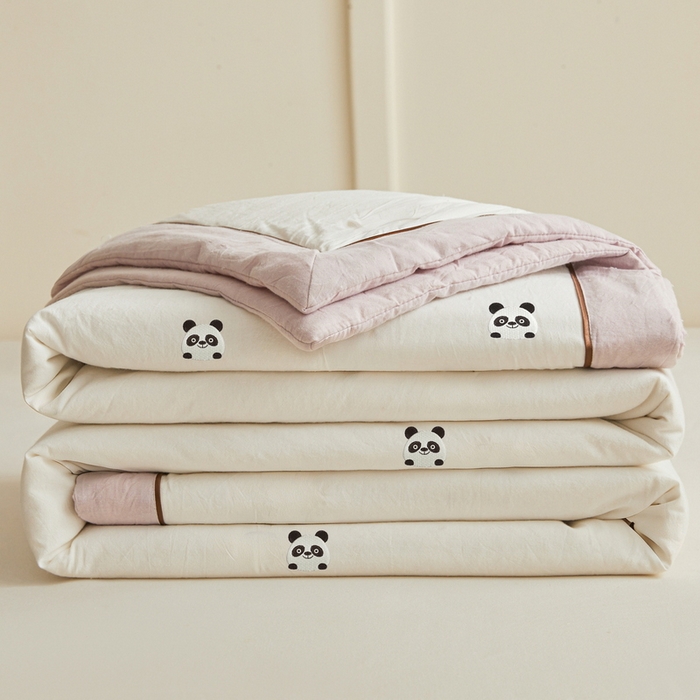 91家纺网 家纺一手货源 找家纺 仁凯家纺 2026新款A类100%棉花刺绣款手包边夏被夏凉被空调被 熊猫-紫