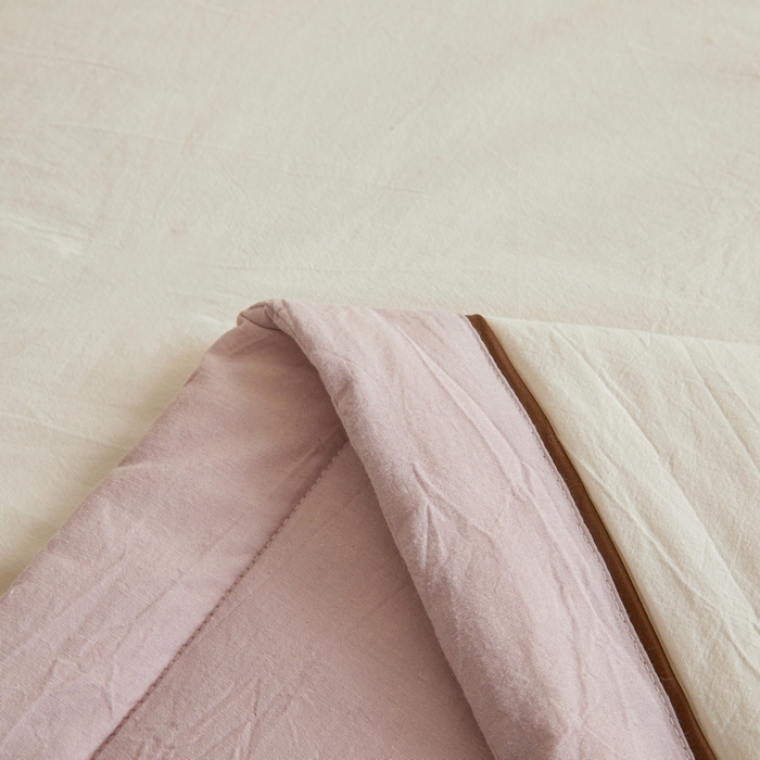 91家纺网 家纺一手货源 找家纺 仁凯家纺 2026新款A类100%棉花刺绣款手包边夏被夏凉被空调被 熊猫-紫