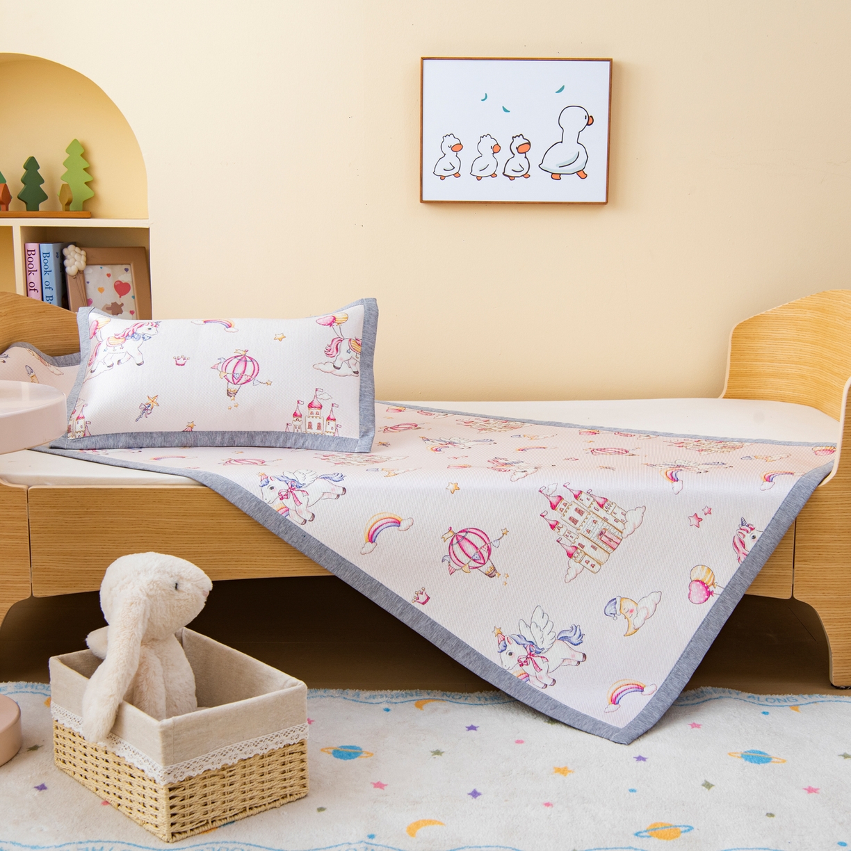 91家纺网 家纺一手货源 找家纺 吉咪兔家纺 2026新款席子幼儿园婴童儿童冰丝凉席冰丝席卡通藤席 梦幻小马