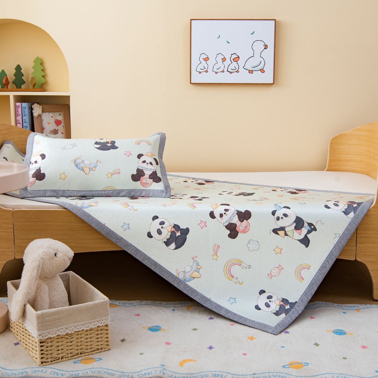 91家纺网 家纺一手货源 找家纺 吉咪兔家纺 2026新款席子幼儿园婴童儿童冰丝凉席冰丝席卡通藤席 开心熊猫