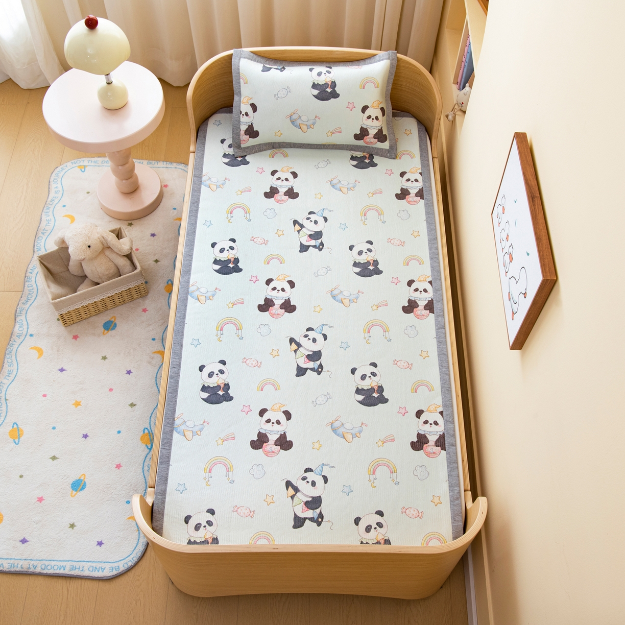 91家纺网 家纺一手货源 找家纺 吉咪兔家纺 2026新款席子幼儿园婴童儿童冰丝凉席冰丝席卡通藤席 开心熊猫