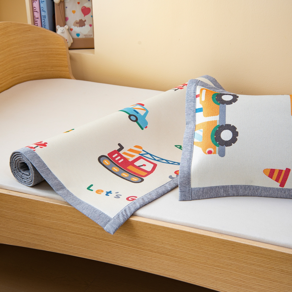 91家纺网 家纺一手货源 找家纺 吉咪兔家纺 2026新款席子幼儿园婴童儿童冰丝凉席冰丝席卡通藤席 工程小分队