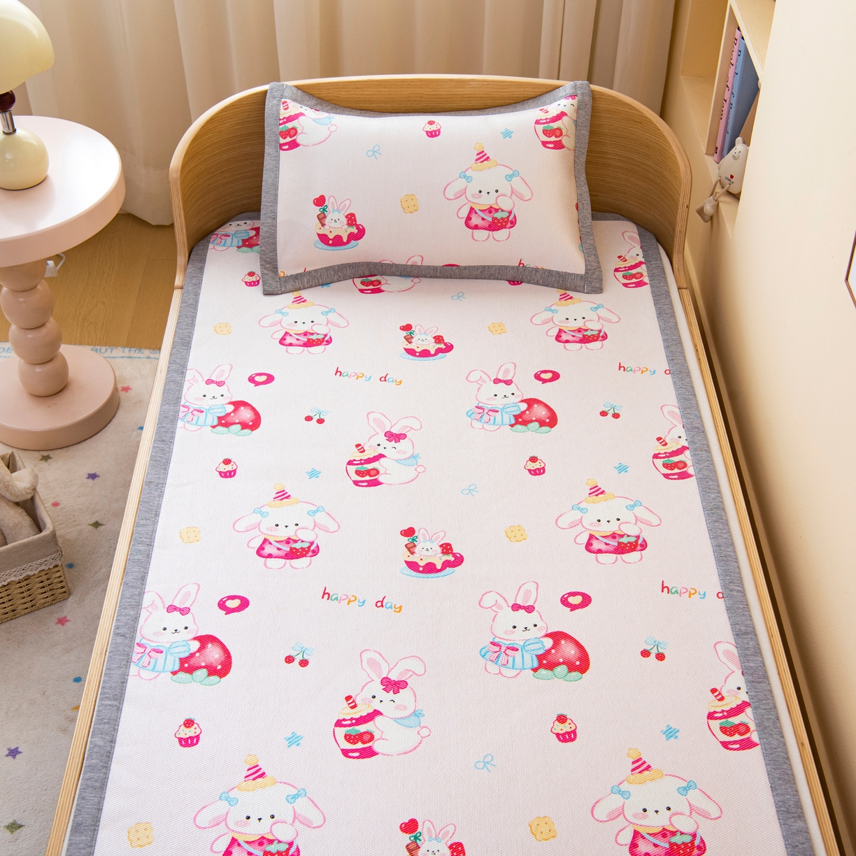 91家纺网 家纺一手货源 找家纺 吉咪兔家纺 2026新款席子幼儿园婴童儿童冰丝凉席冰丝席卡通藤席 小兔子