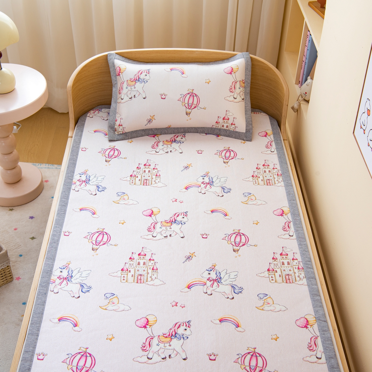 91家纺网 家纺一手货源 找家纺 吉咪兔家纺 2026新款席子幼儿园婴童儿童冰丝凉席冰丝席卡通藤席 梦幻小马