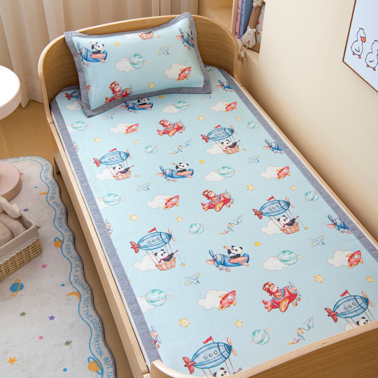 吉咪兔家纺 2026新款席子幼儿园婴童儿童冰丝凉席冰丝席卡通藤席 飞行乐园