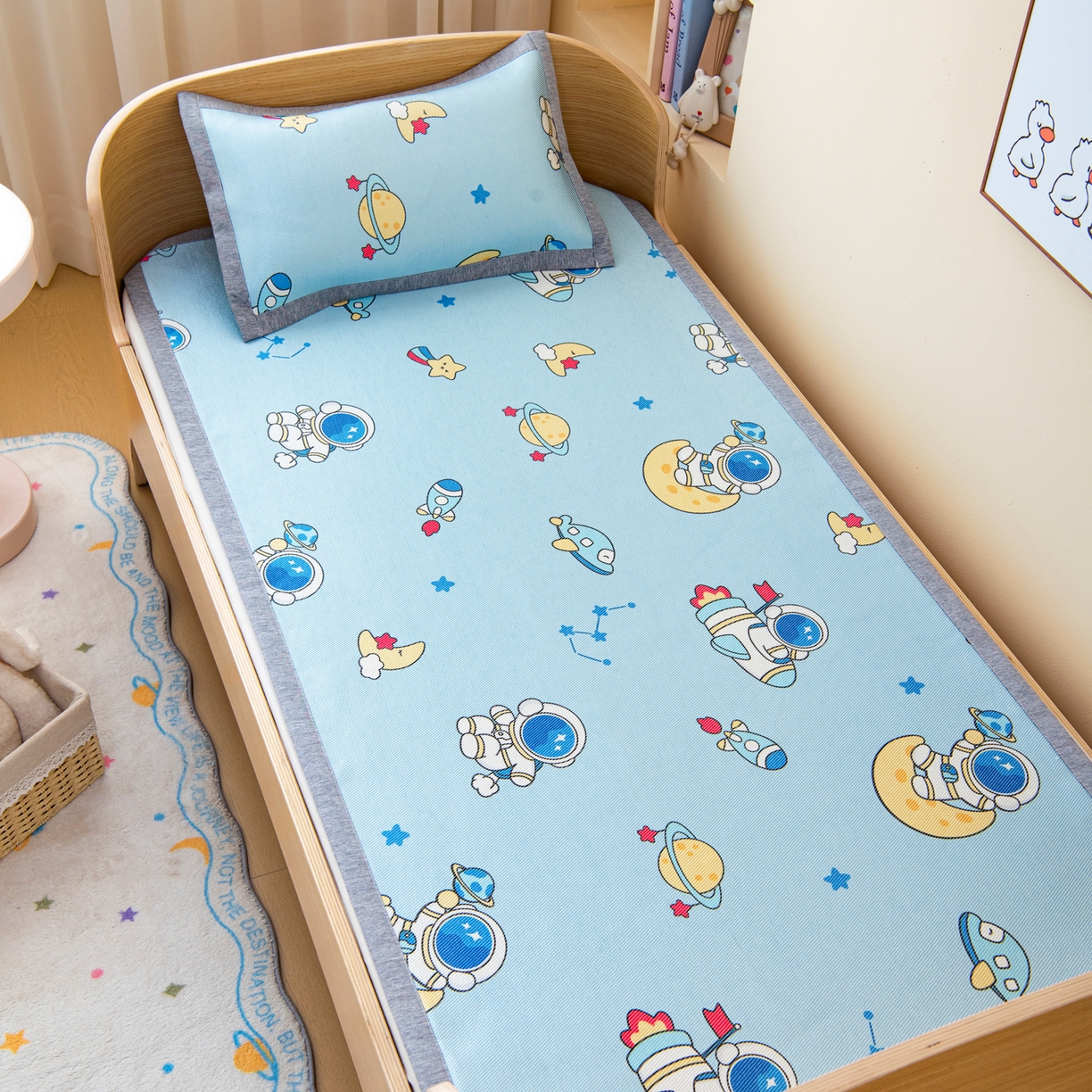 吉咪兔家纺 2026新款席子幼儿园婴童儿童冰丝凉席冰丝席卡通藤席 遨游太空