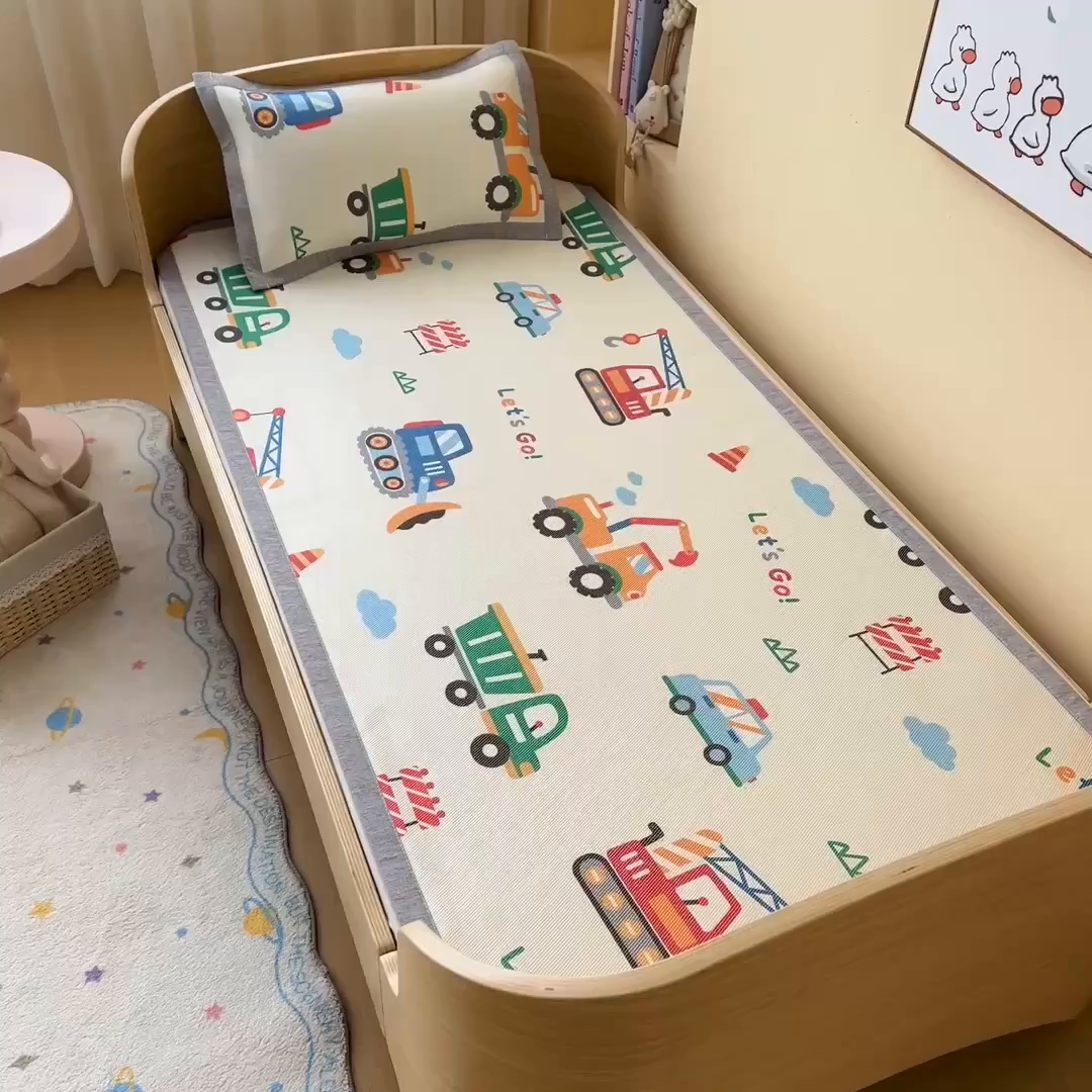 91家纺网 家纺一手货源 找家纺 吉咪兔家纺 2026新款席子幼儿园婴童儿童冰丝凉席冰丝席卡通藤席 工程小分队