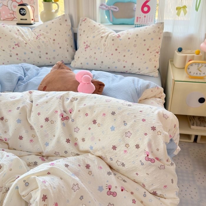 91家纺网 家纺一手货源 找家纺 星禾优选 2026新款A类泡芙纱印花四件套 躲猫猫