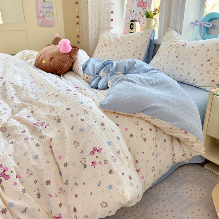 91家纺网 家纺一手货源 找家纺 星禾优选 2026新款A类泡芙纱印花四件套 躲猫猫