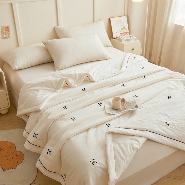 91家纺网 家纺一手货源 找家纺 （总）仁凯家纺 2026新款A类100%棉花刺绣款手包边夏被夏凉被空调被