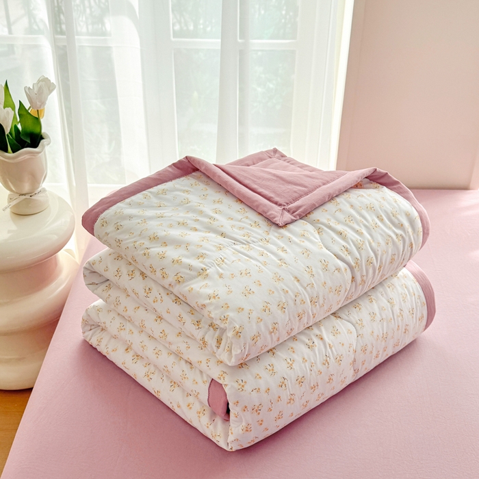 91家纺网 家纺一手货源 找家纺 卡斯诺家纺馆 2026新款水洗棉麻双层纱夏被夏凉被空调被 微雨