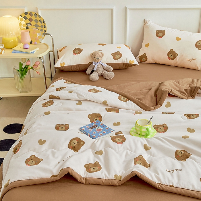 91家纺网 家纺一手货源 找家纺 卡斯诺家纺馆 2026新款水洗棉麻双层纱夏被夏凉被空调被 暖心熊