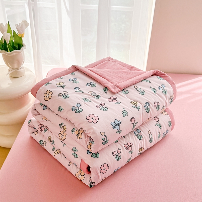 91家纺网 家纺一手货源 找家纺 卡斯诺家纺馆 2026新款水洗棉麻双层纱夏被夏凉被空调被 眷恋