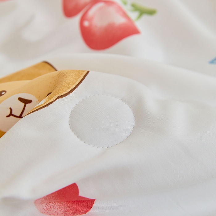 91家纺网 家纺一手货源 找家纺 卡斯诺家纺馆 2026新款水洗棉麻双层纱夏被夏凉被空调被 樱桃熊