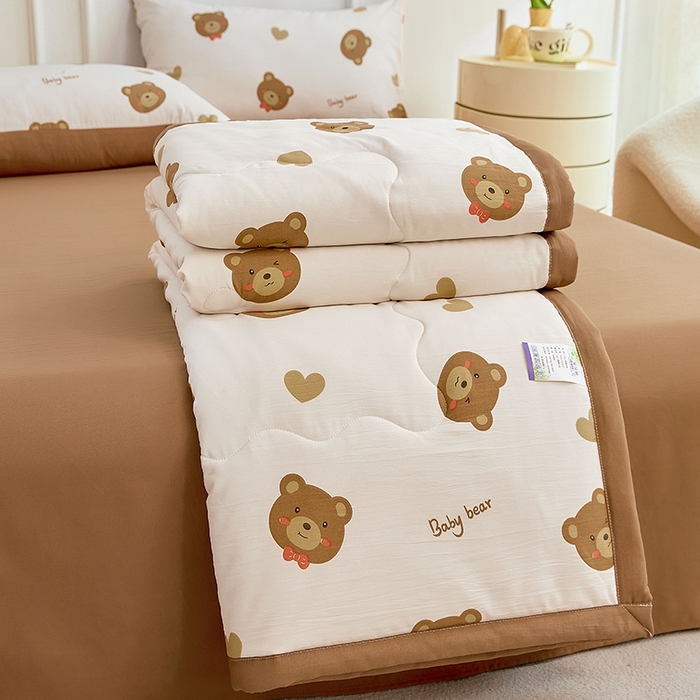 91家纺网 家纺一手货源 找家纺 卡斯诺家纺馆 2026新款水洗棉麻双层纱夏被夏凉被空调被 暖心熊