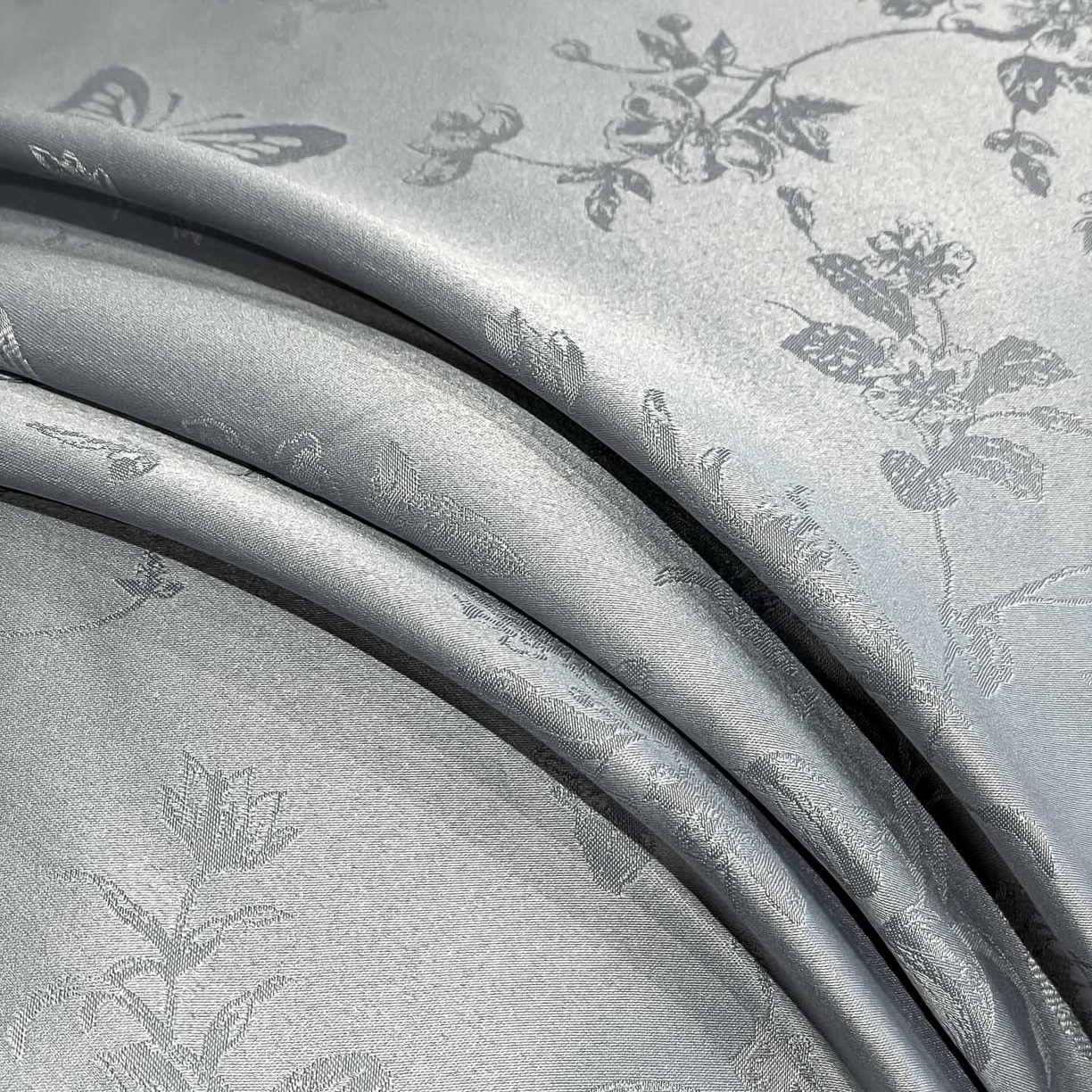 91家纺网 家纺一手货源 找家纺 慕澄家纺 2026新款厚织亮丝提花刺绣水洗真丝四件套 蝶恋花-烟青灰